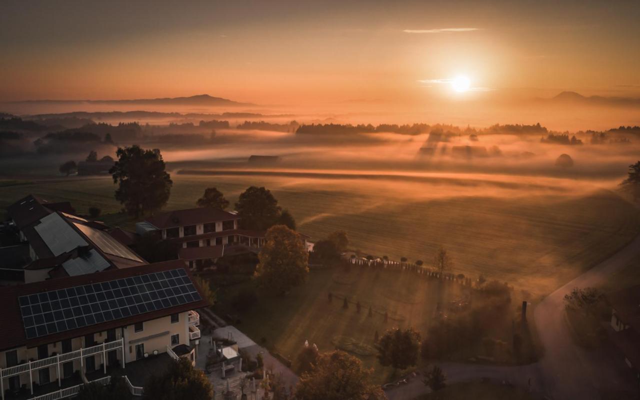 Wellness Natur Resort Gut Edermann Teisendorf Dış mekan fotoğraf